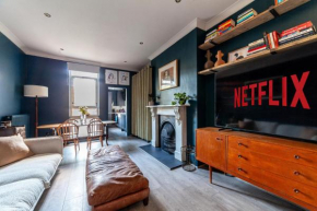 Arte Stays - 2 Bed Luxurious Flat, Garden, 5min Dalston st., Parking Available, Serviced Accommodation - up to 5 ppl